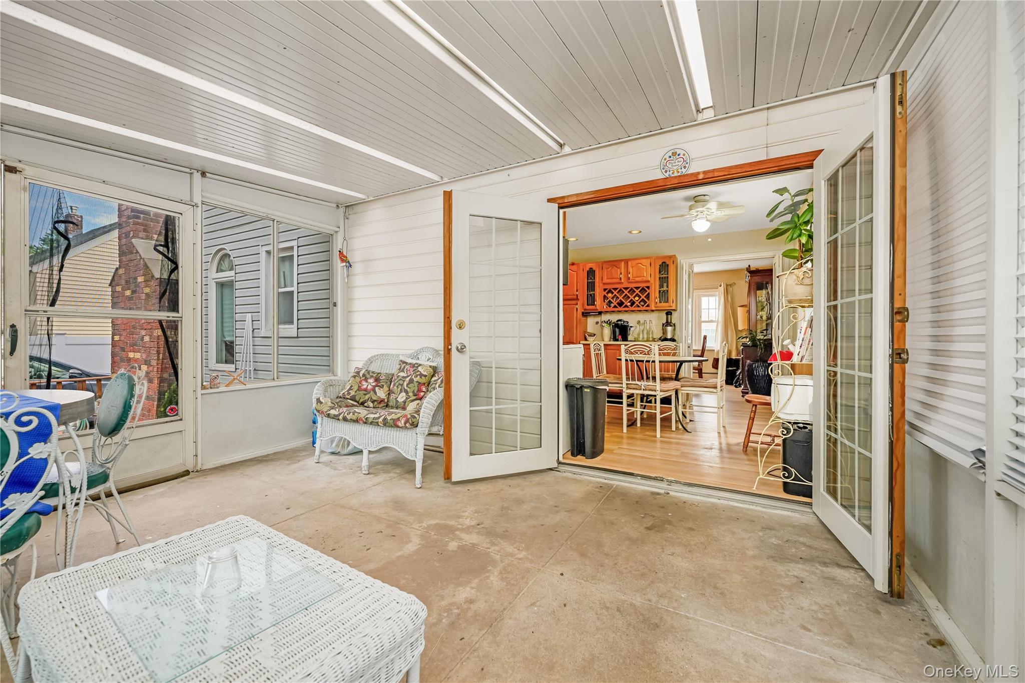 407 Sheridan Boulevard Property Photo 11