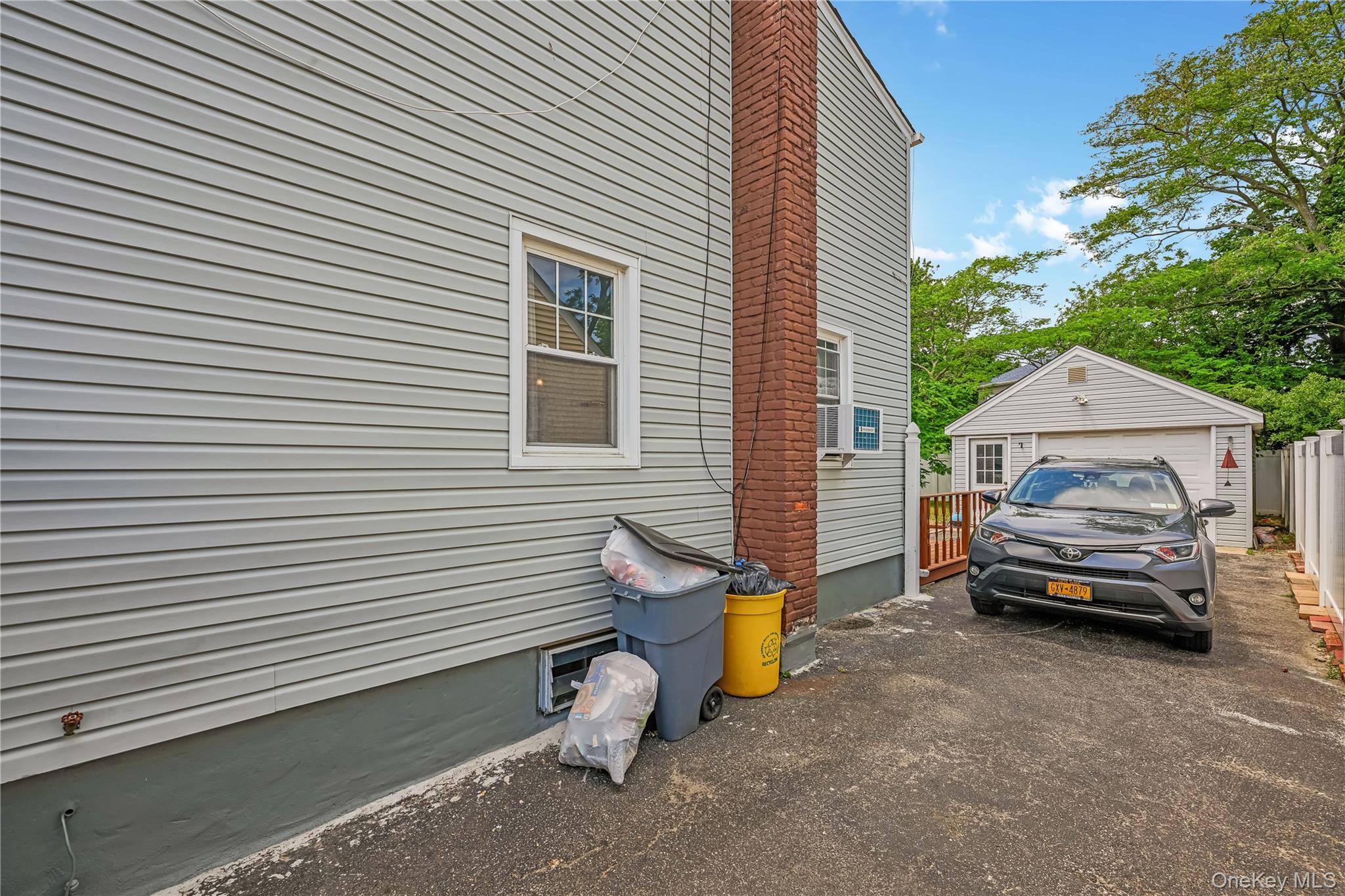 407 Sheridan Boulevard Property Photo 24