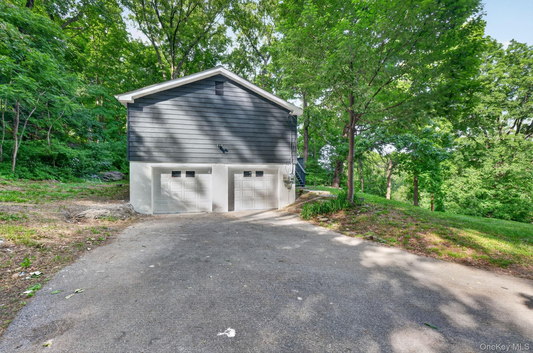 145 Van Wagner Road Property Photo 23