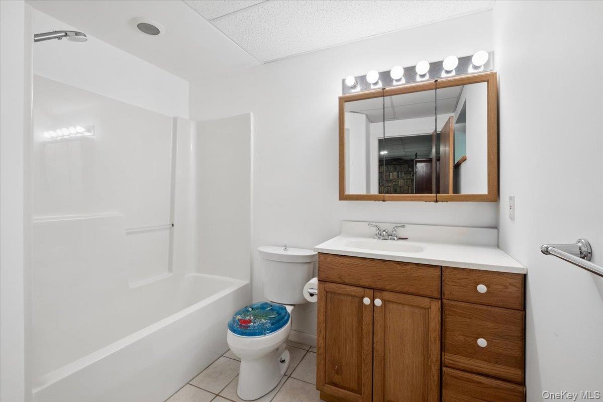 56 School Street Property Photo 41