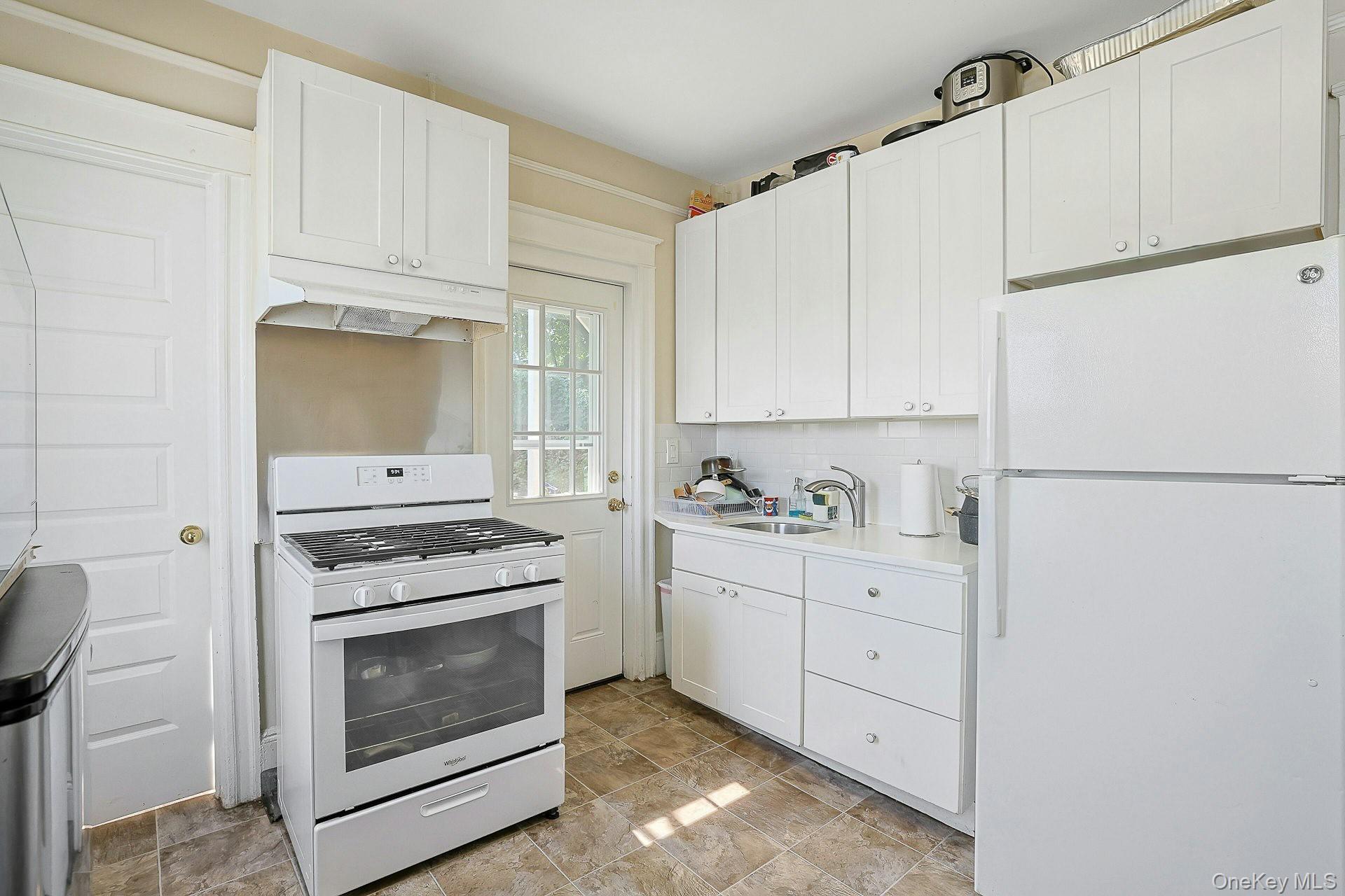 3 Linden Place Property Photo 4