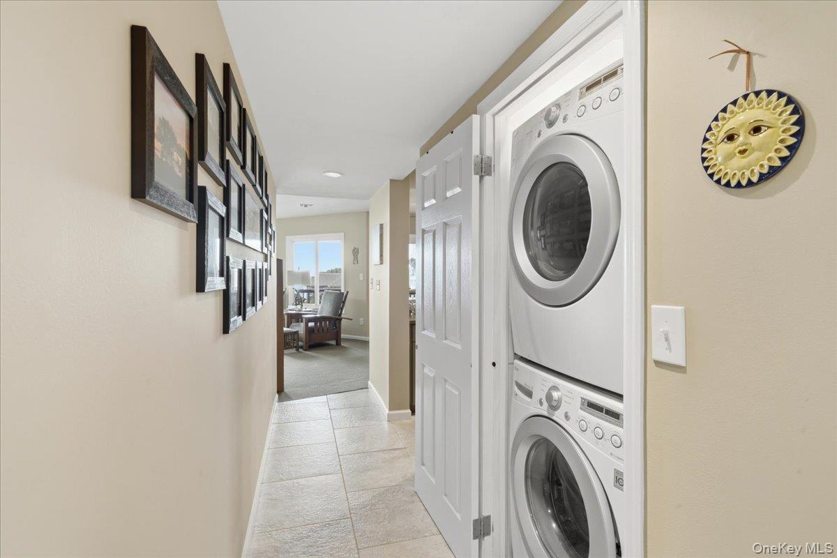 606 Fox Hill Drive Property Photo 24
