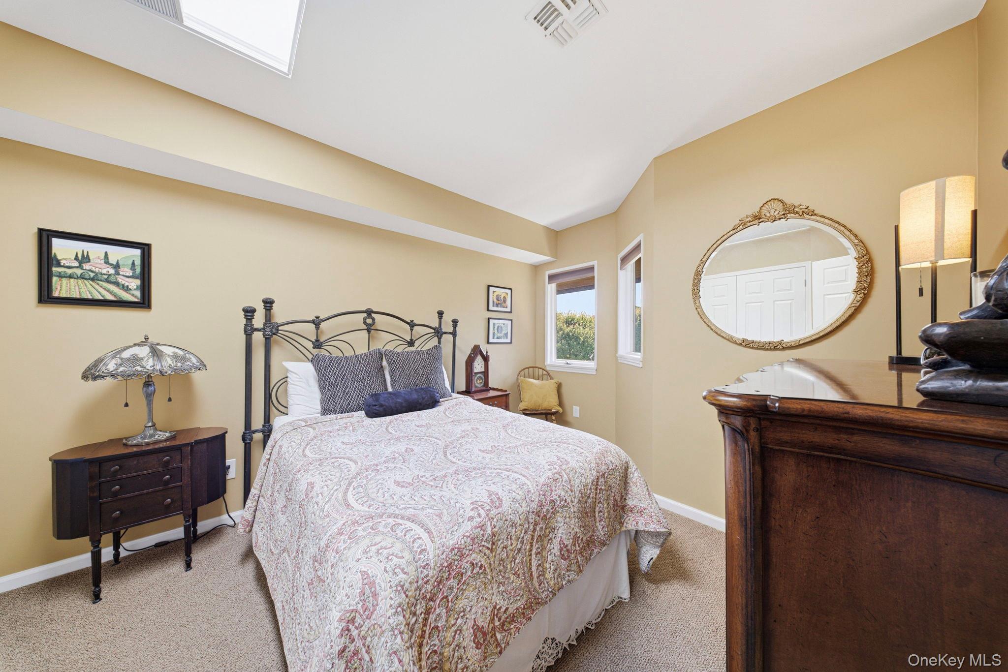 606 Fox Hill Drive Property Photo 27