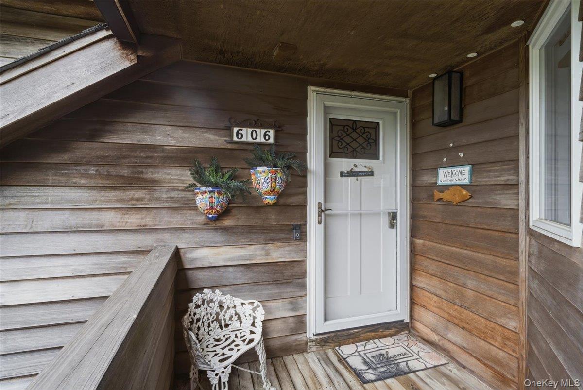 606 Fox Hill Drive Property Photo 41