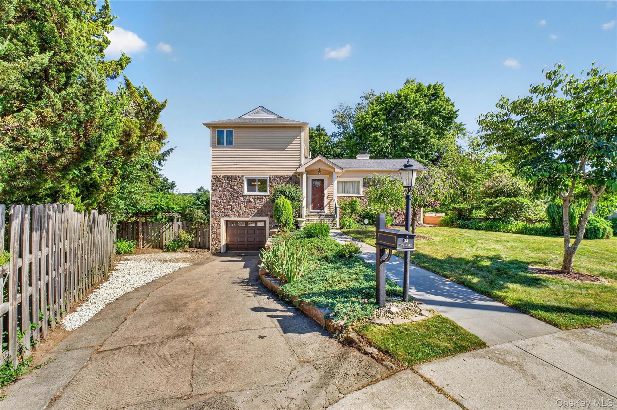 34 Observatory Drive Property Photo 2