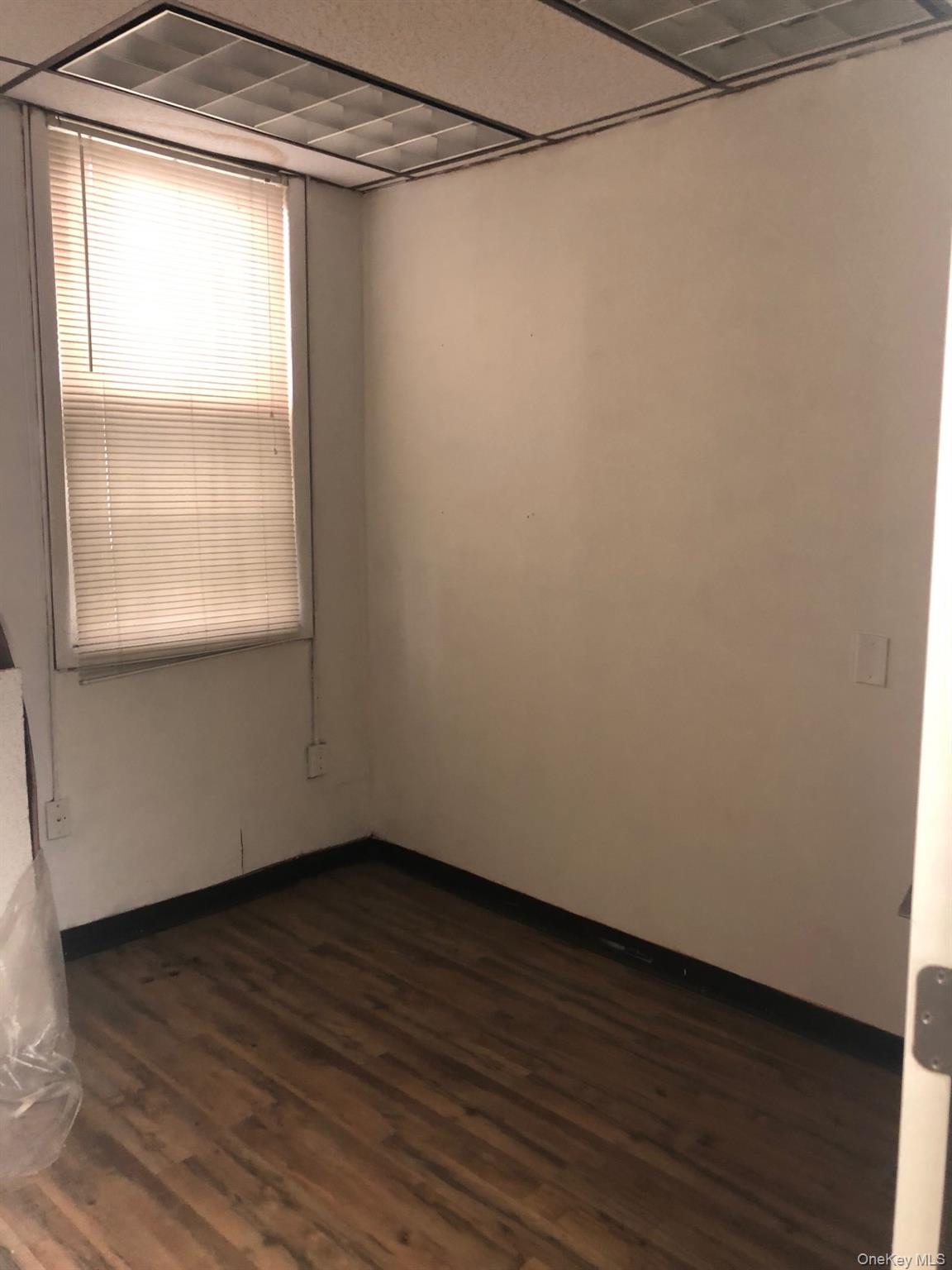 7407 Myrtle Avenue Property Photo 9