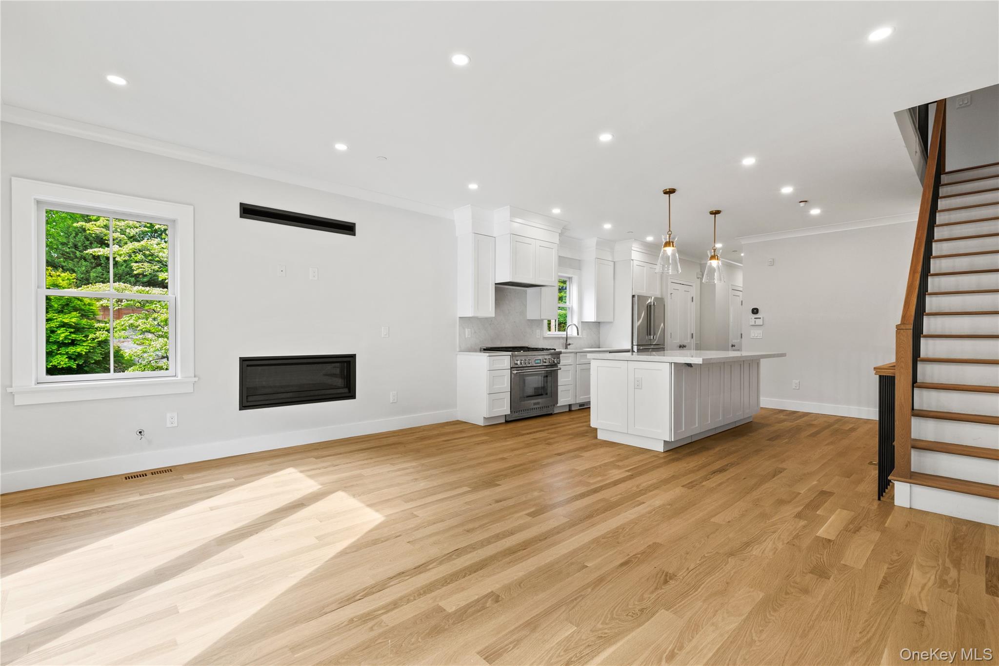 86 B Maple Avenue Property Photo 2