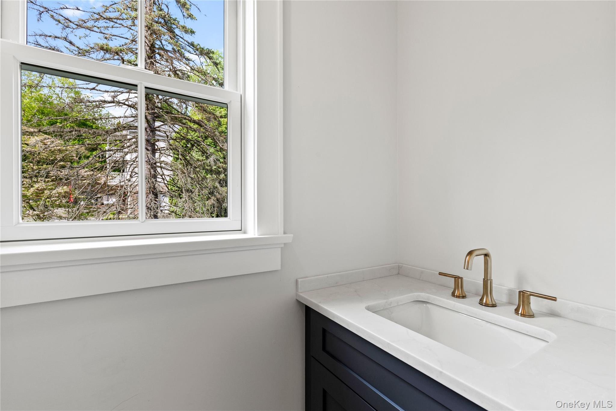 86 B Maple Avenue Property Photo 8