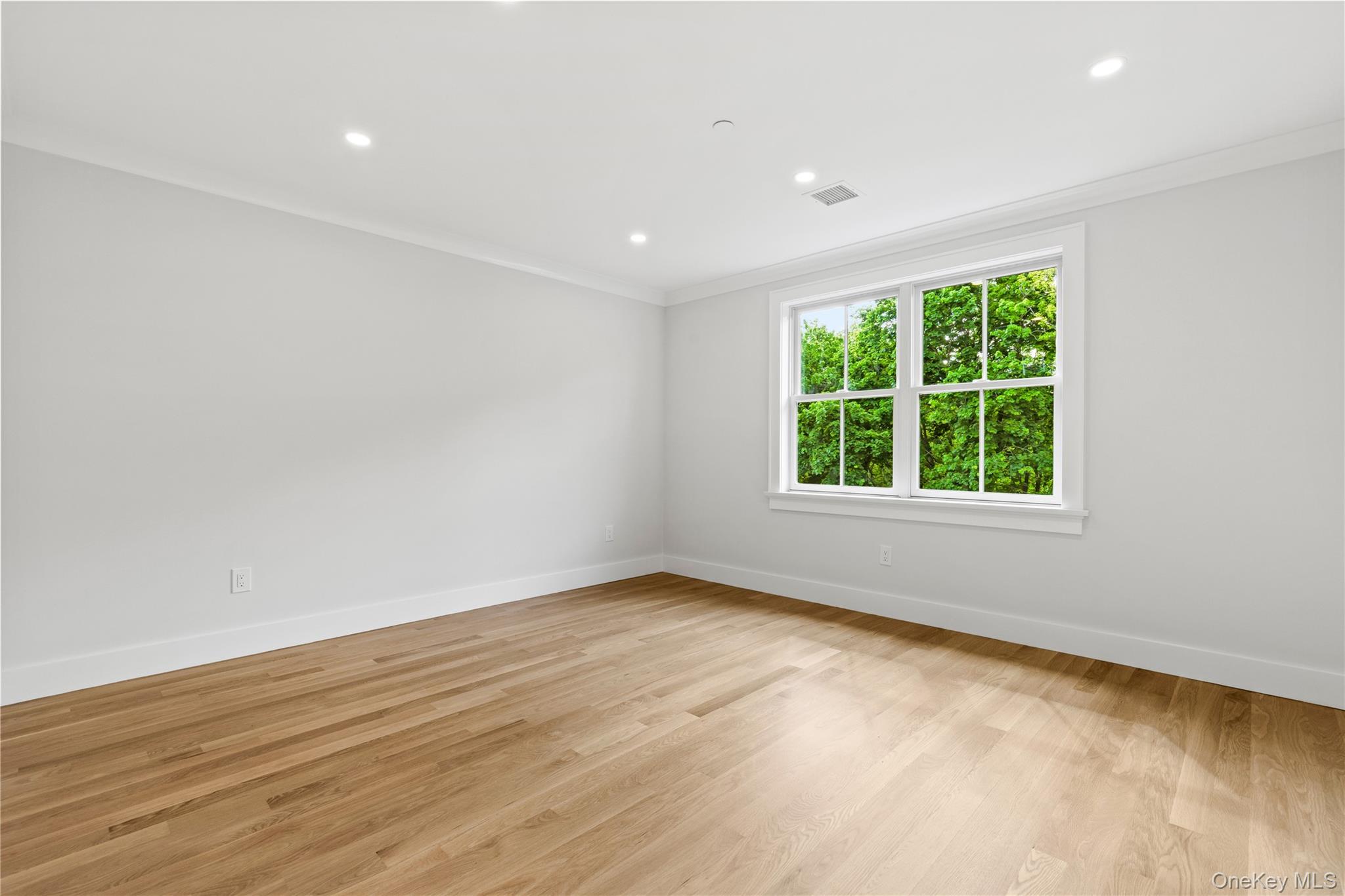 86 B Maple Avenue Property Photo 18