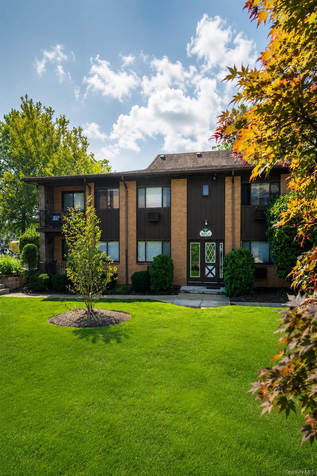 2 W Lawrence Park Drive 12 Property Photo 1