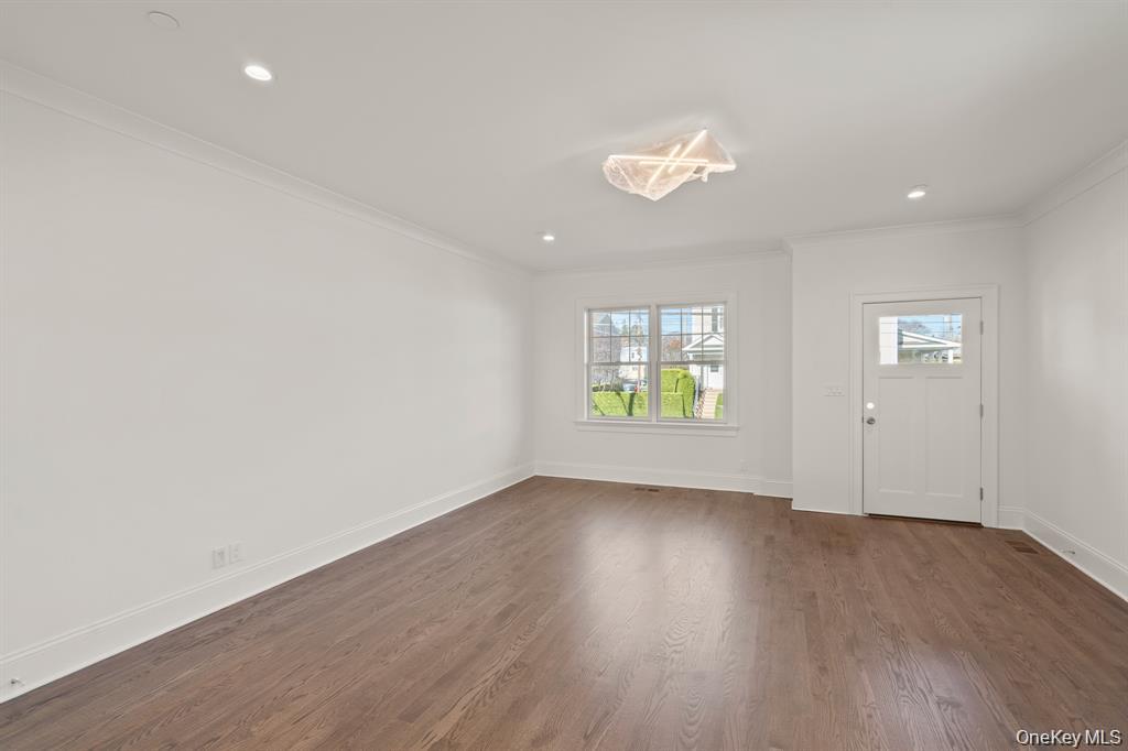 31 Maple Avenue Property Photo 3