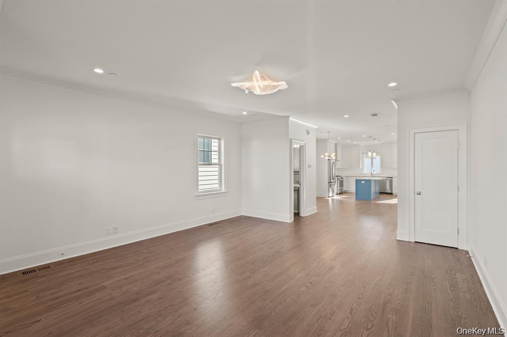 31 Maple Avenue Property Photo 4