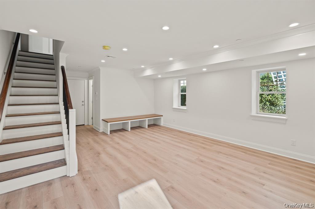 31 Maple Avenue Property Photo 11