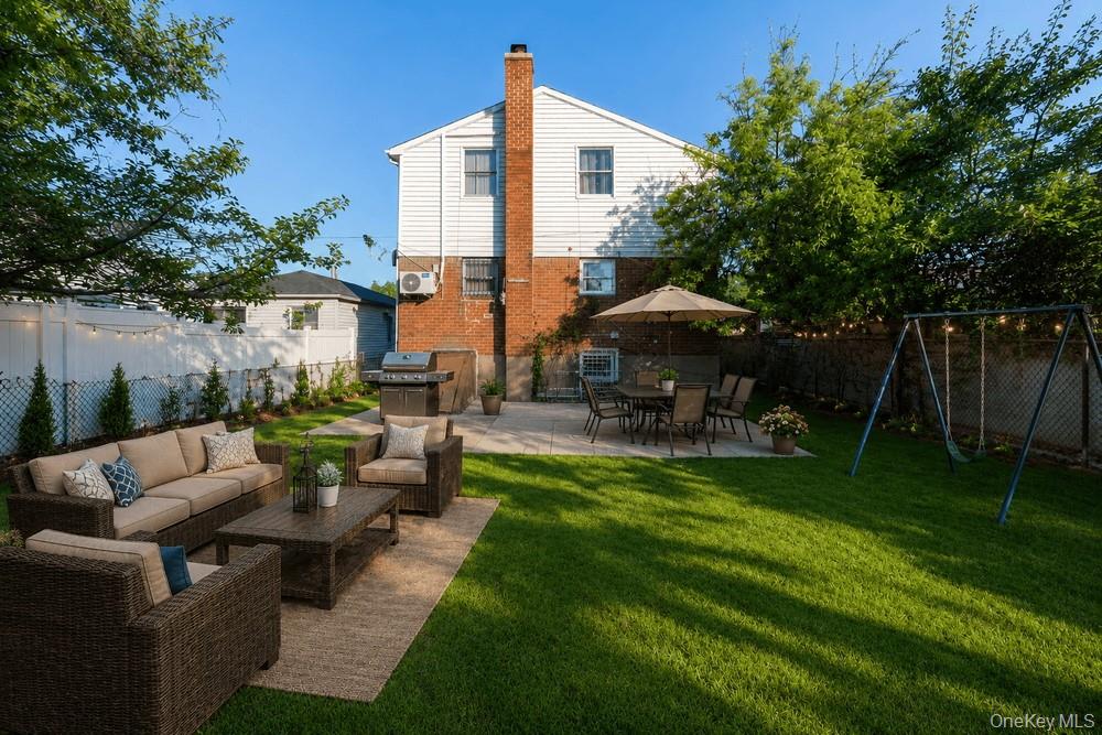 12847 233rd Street Property Photo 17