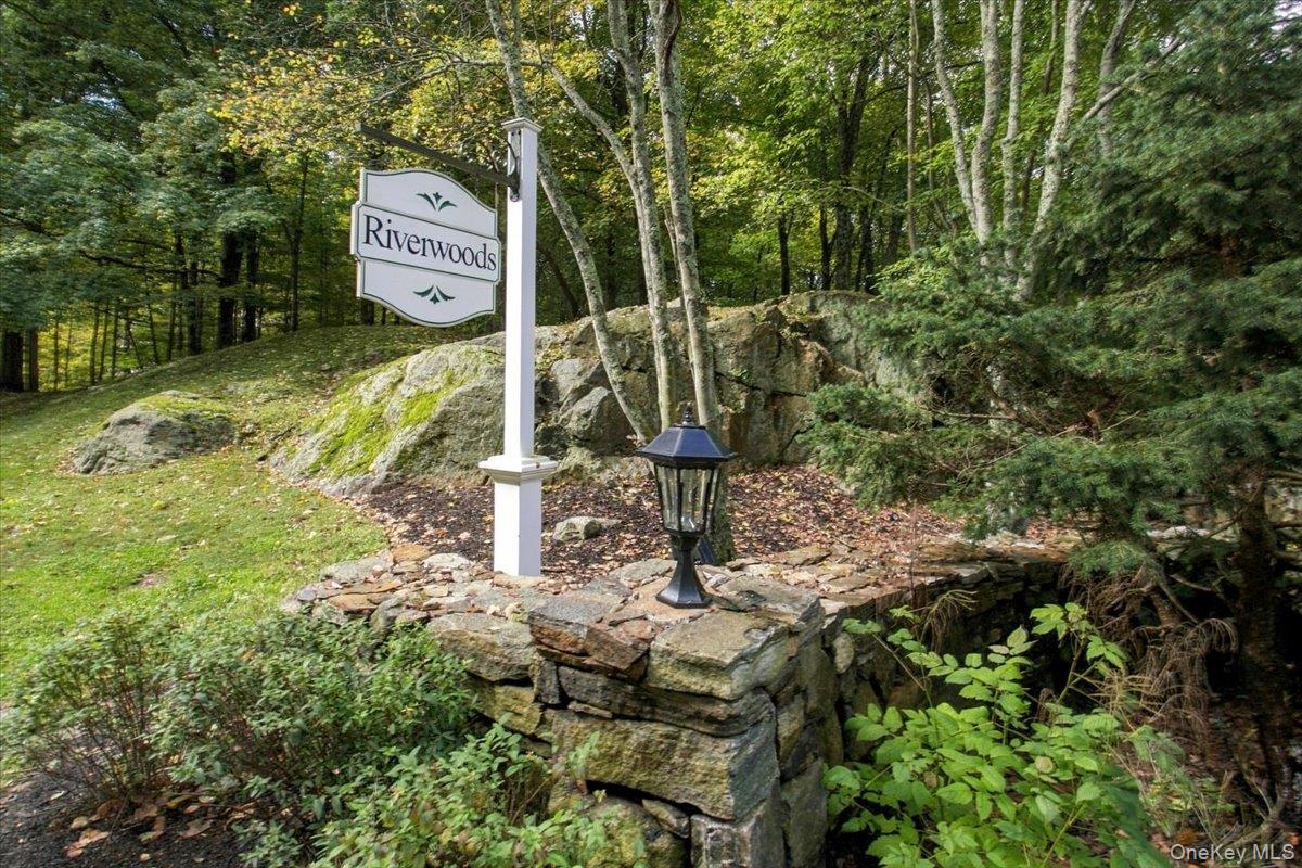 34 Old Town Crossing Property Photo 34