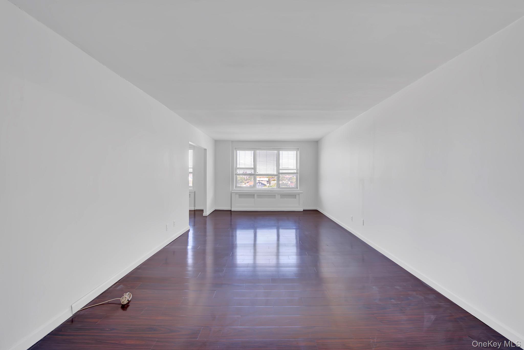 700 Shore Road 5m Property Photo 2
