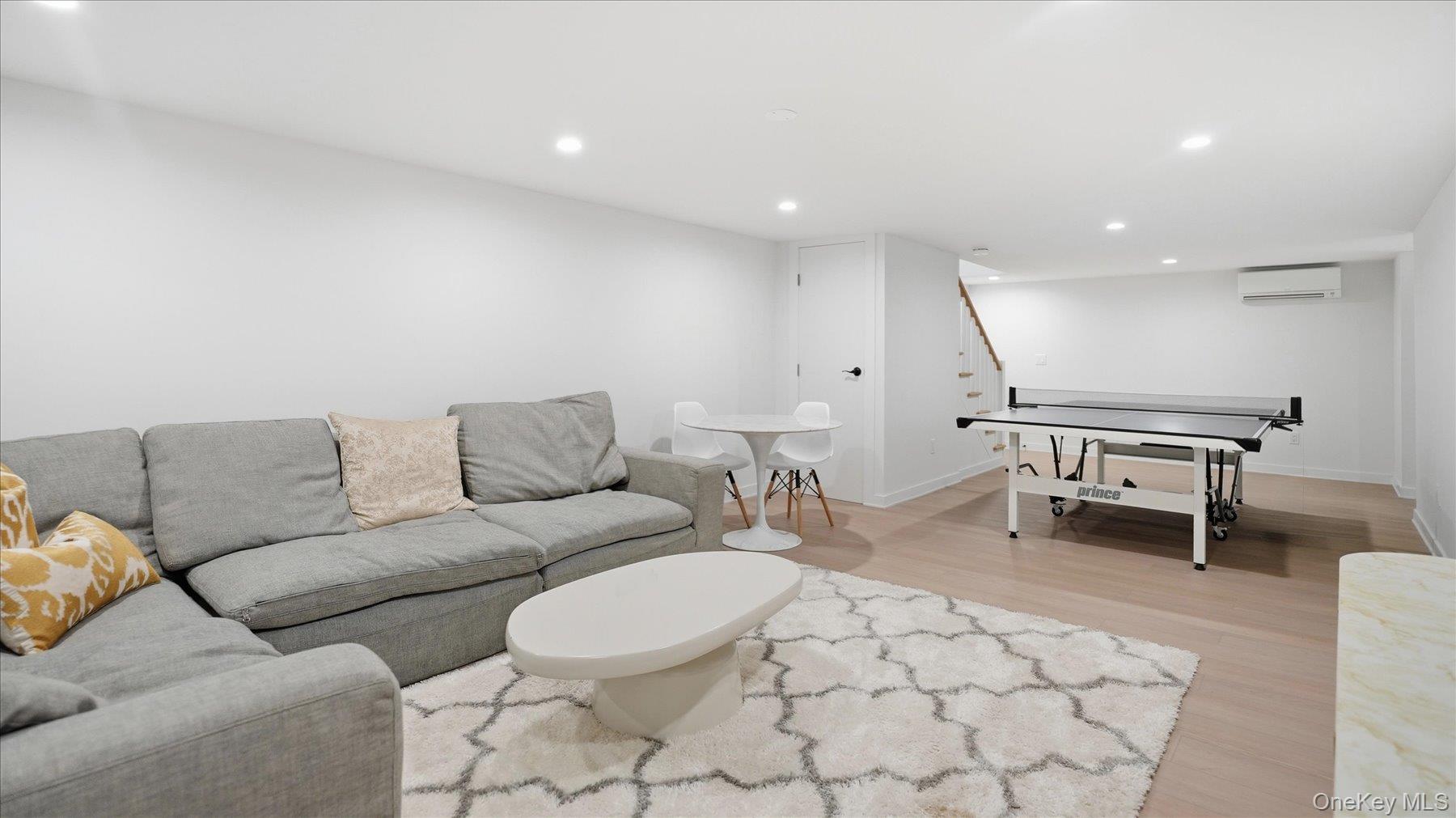 7 Midhampton Court Property Photo 18