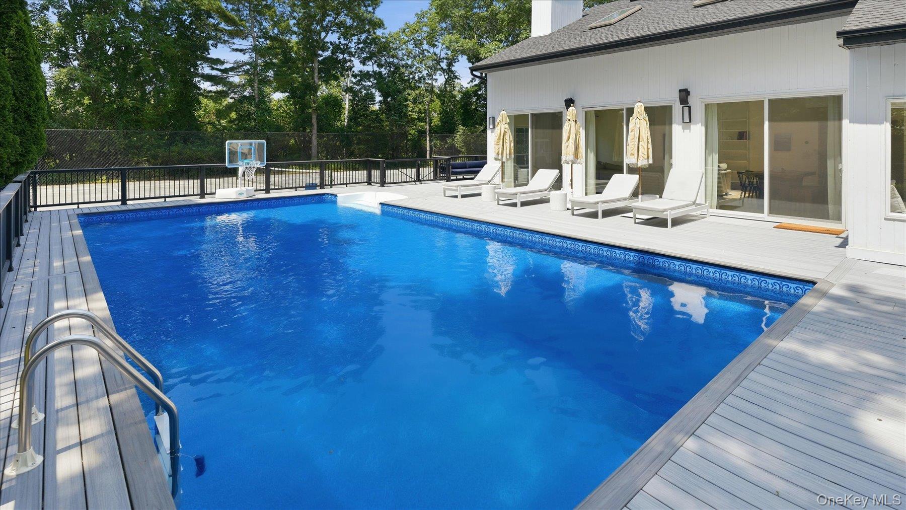 7 Midhampton Court Property Photo 26