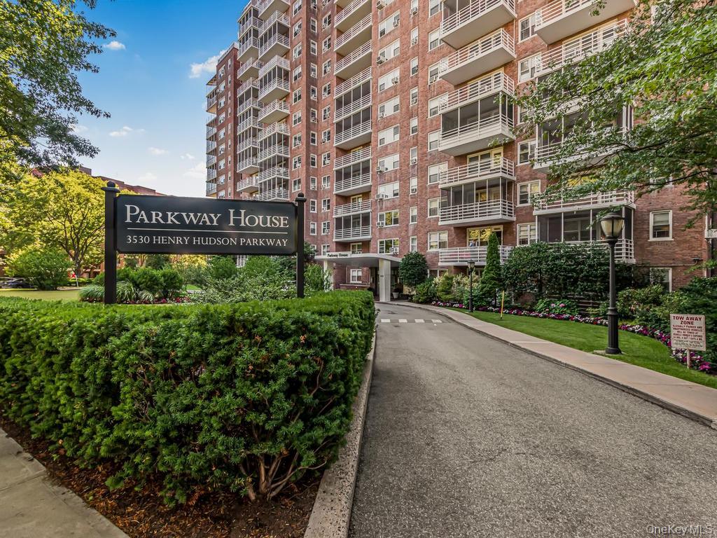 3530 Henry Hudson Parkway 5b Property Photo 1
