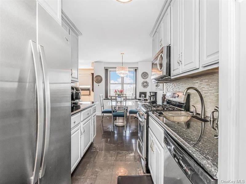3530 Henry Hudson Parkway 5b Property Photo 7