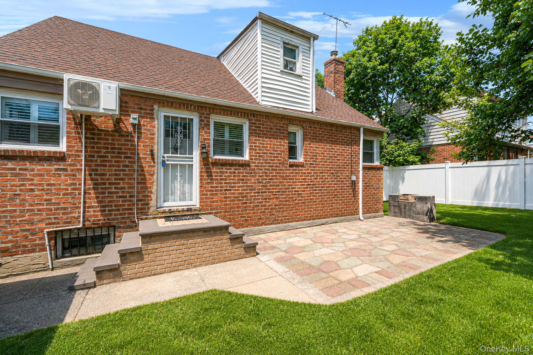 12123 238th Street Property Photo 6