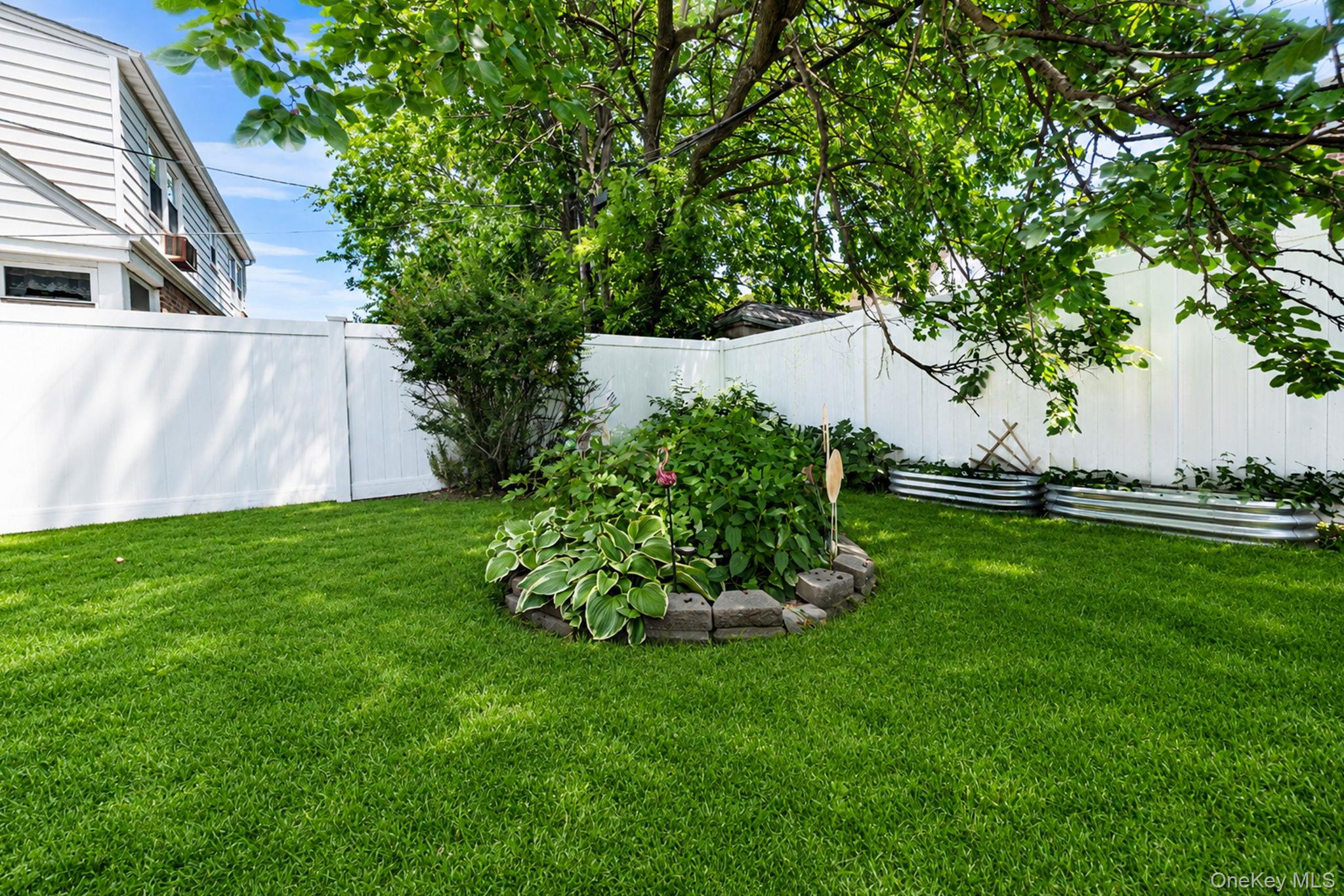 12123 238th Street Property Photo 9