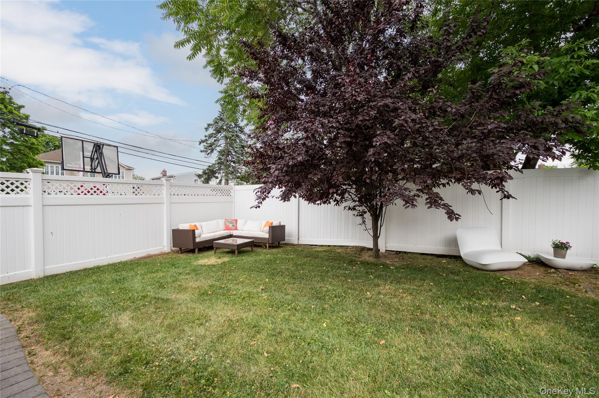 1030 North Drive Property Photo 22