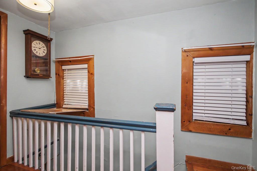 219 E Main Street Property Photo 18