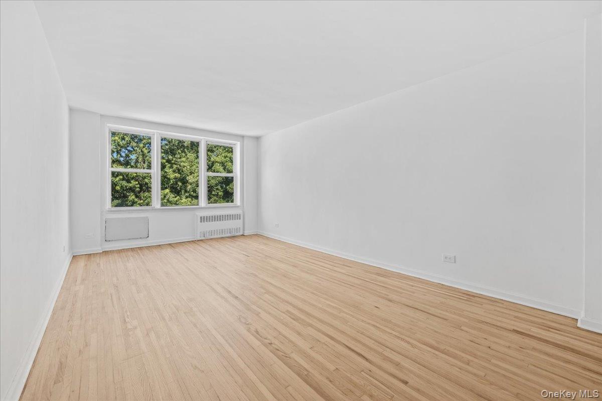 601 Kappock Street 5f Property Photo 3