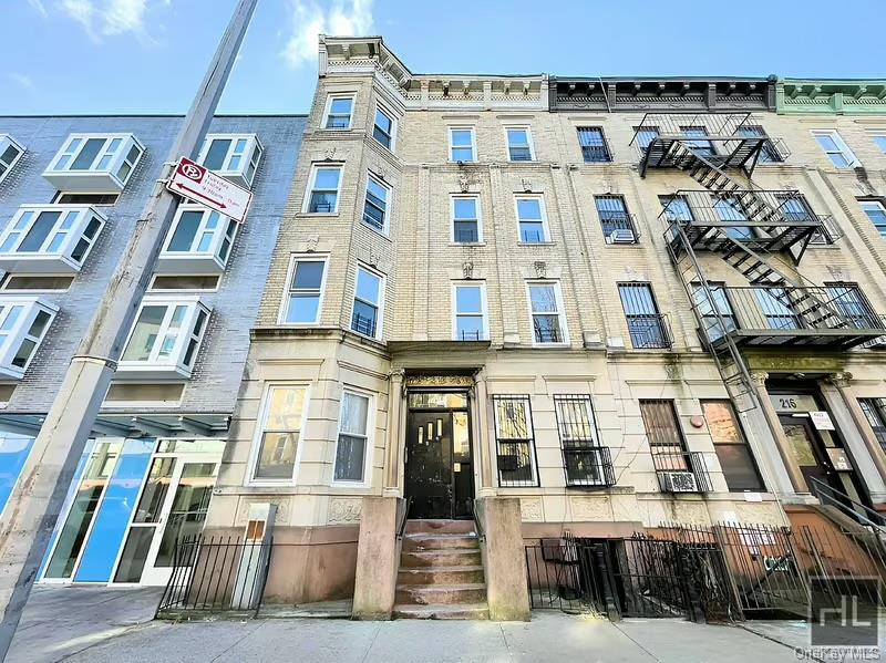 218 Hull Street Property Photo 1
