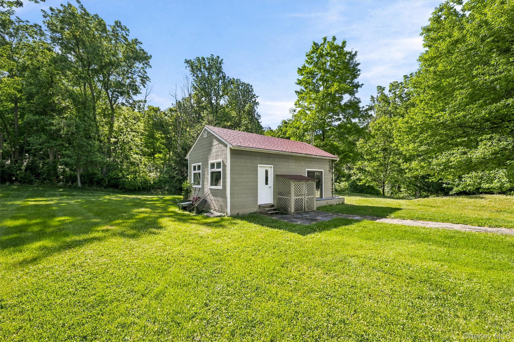 36 Chardavoyne Road Property Photo 44
