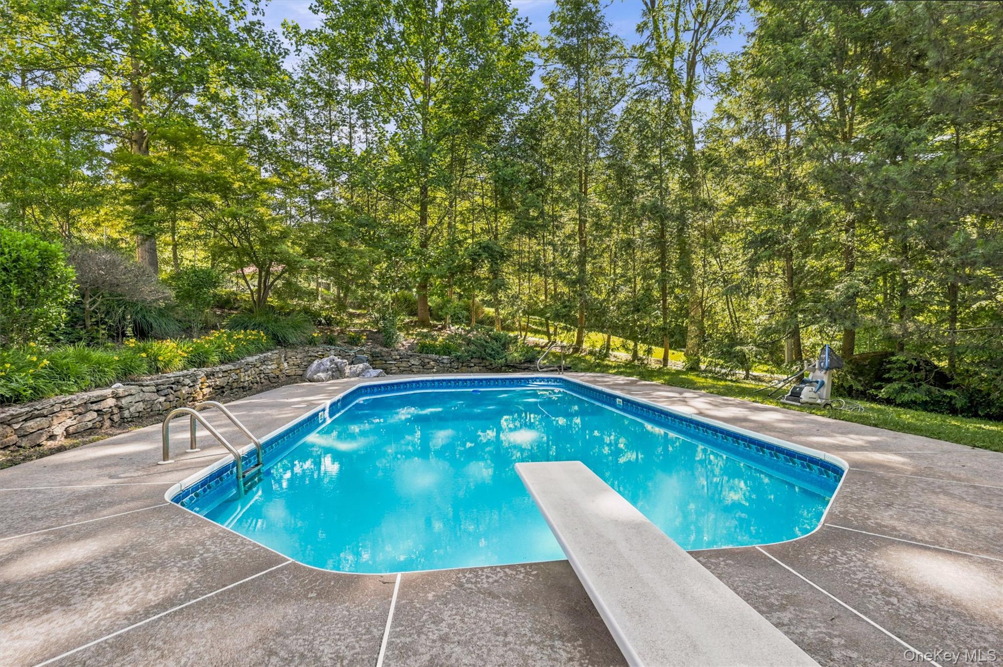 36 Chardavoyne Road Property Photo 48