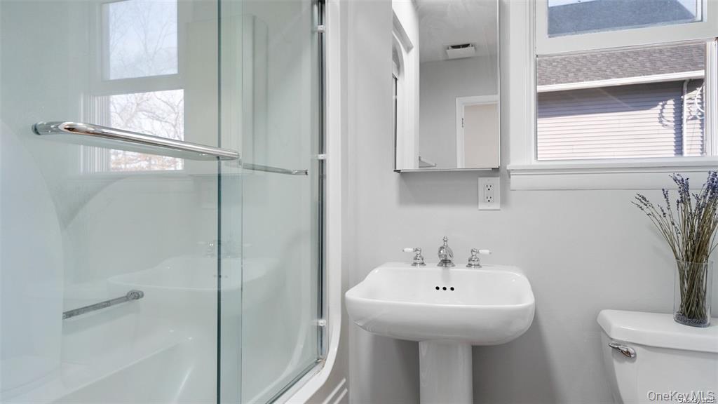 46 Laurel Avenue Property Photo 8