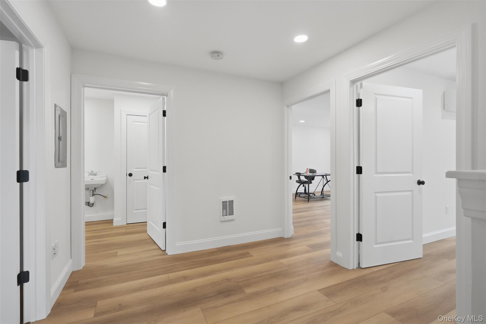 313 Fullerton Avenue Suite 2 Main Level Property Photo 17