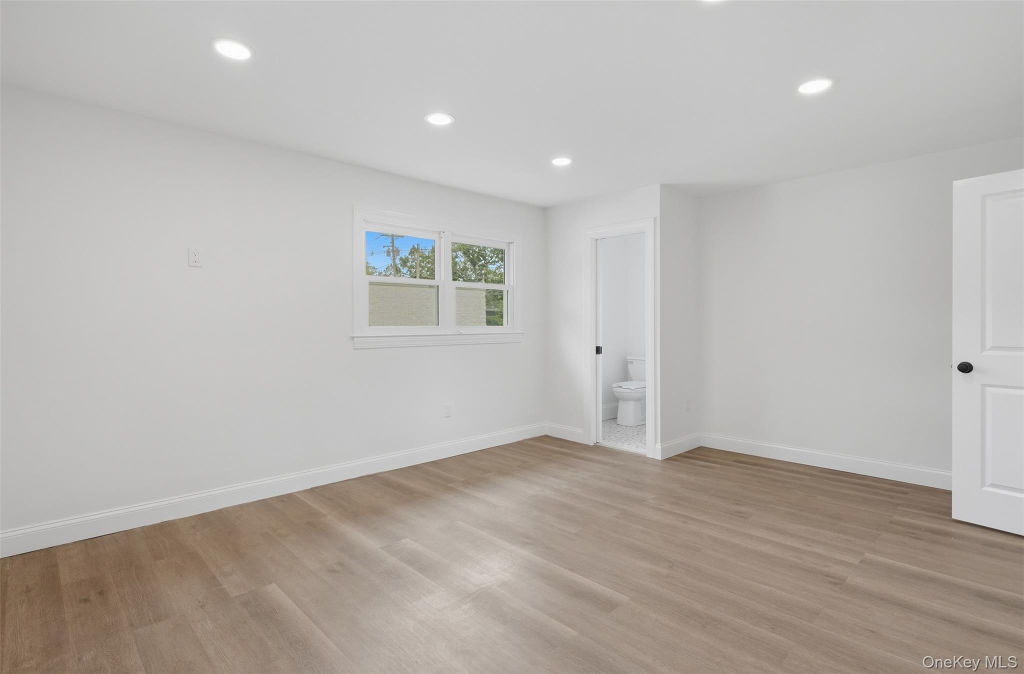 313 Fullerton Avenue Suite 2 Main Level Property Photo 21