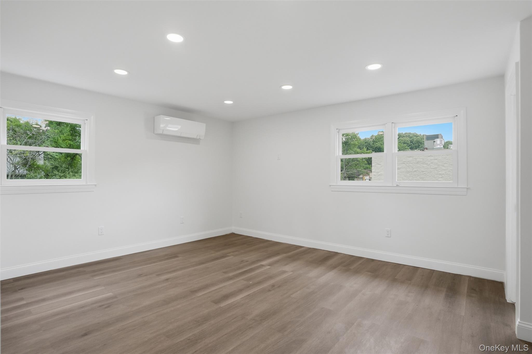 313 Fullerton Avenue Suite 2 Main Level Property Photo 22