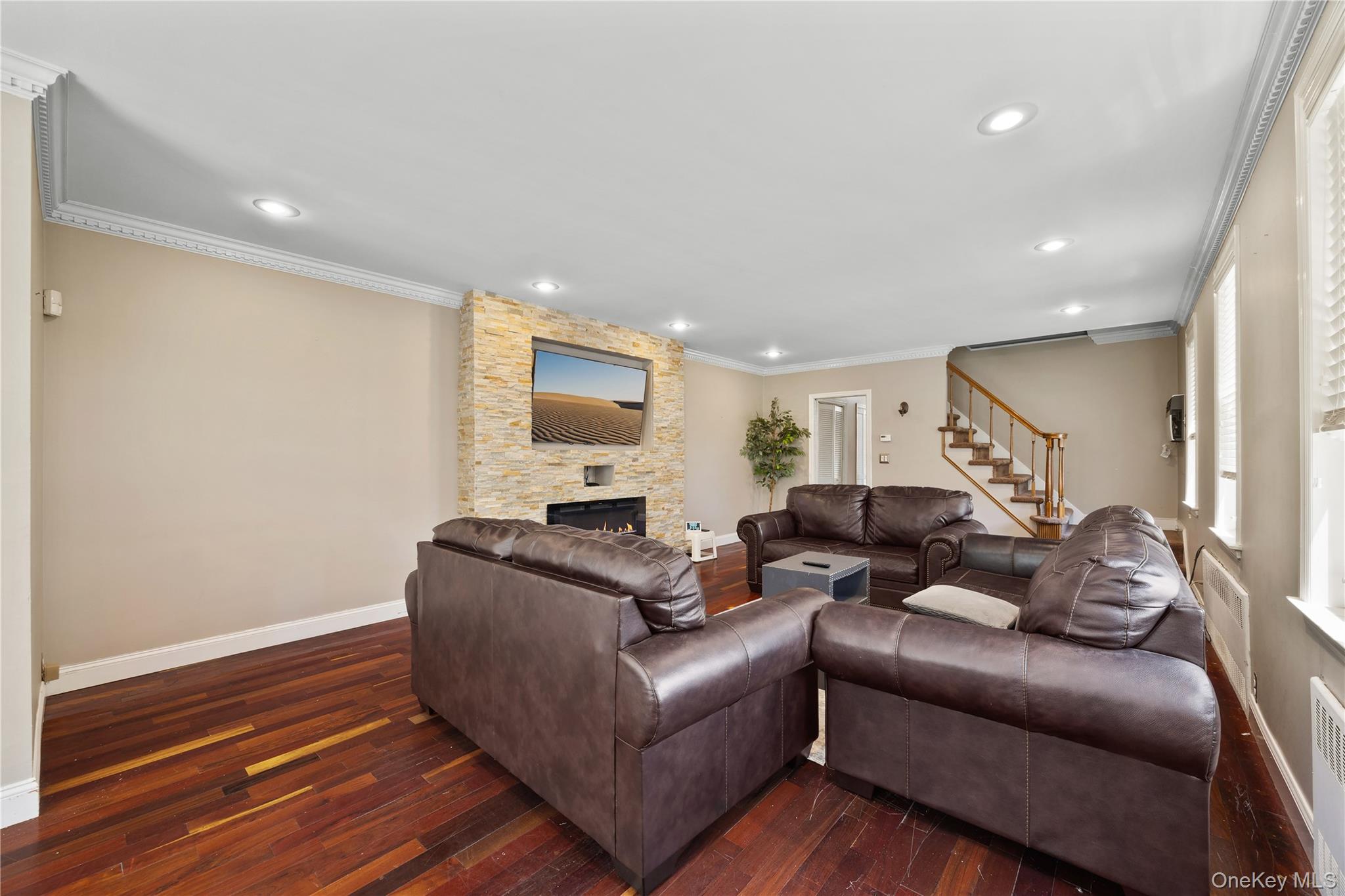 2328 Williamsbridge Road Property Photo 7