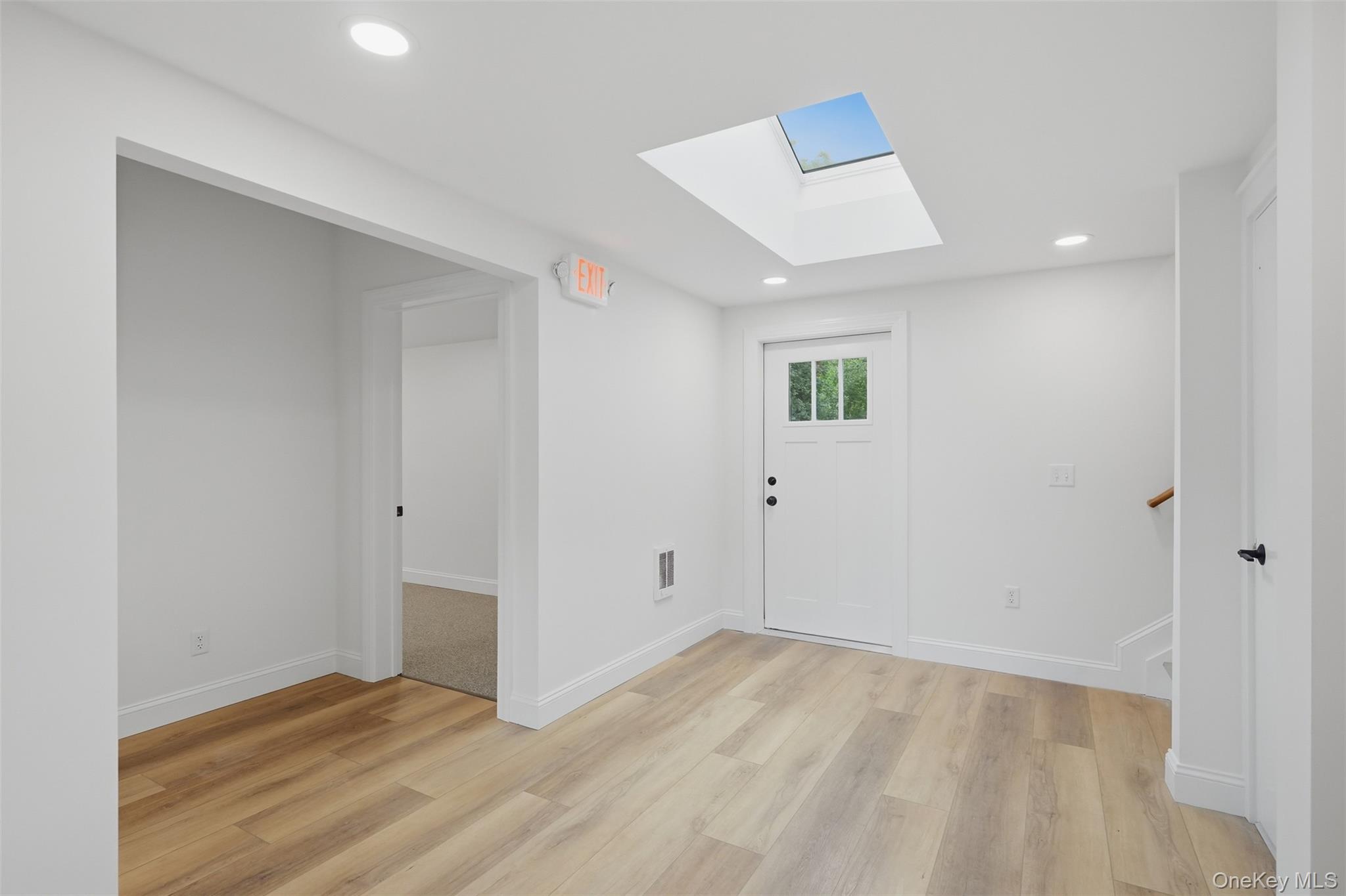 313 Fullerton Avenue 6 Upper Level Property Photo 10