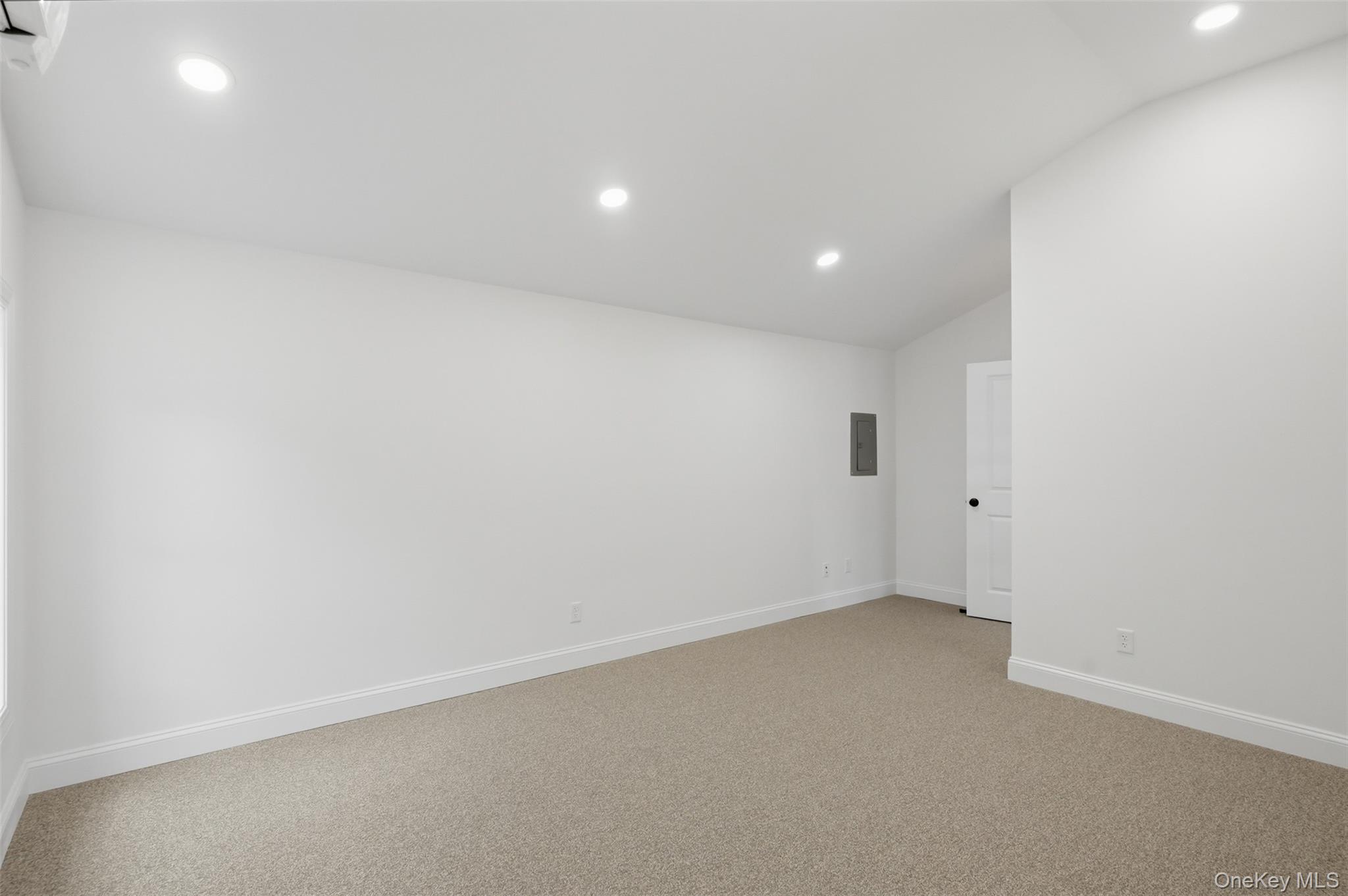 313 Fullerton Avenue 6 Upper Level Property Photo 15