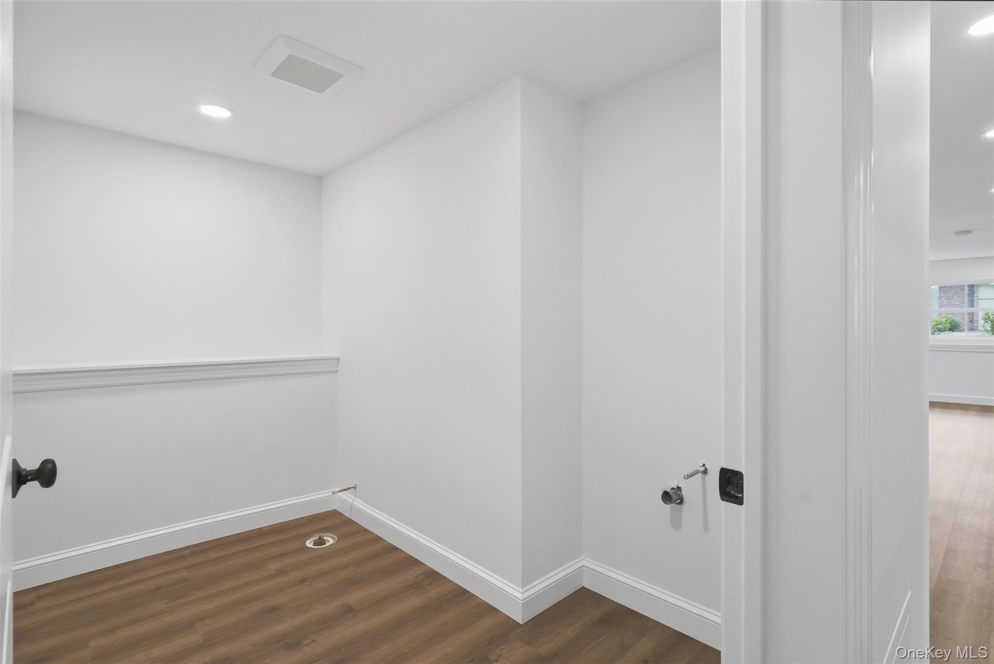 313 Fullerton Avenue 6 Upper Level Property Photo 18