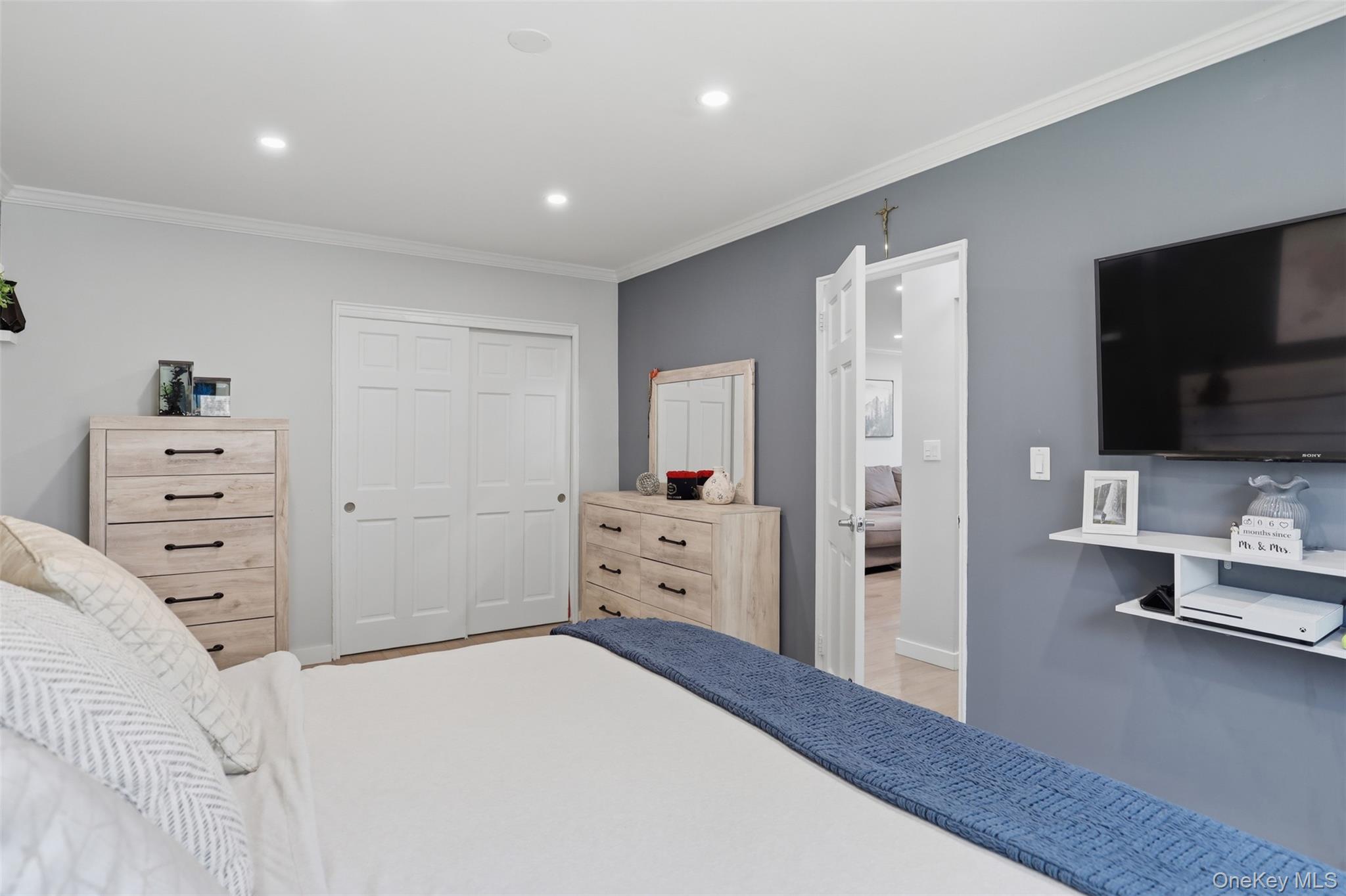 1304 Midland Avenue A24 Property Photo 13