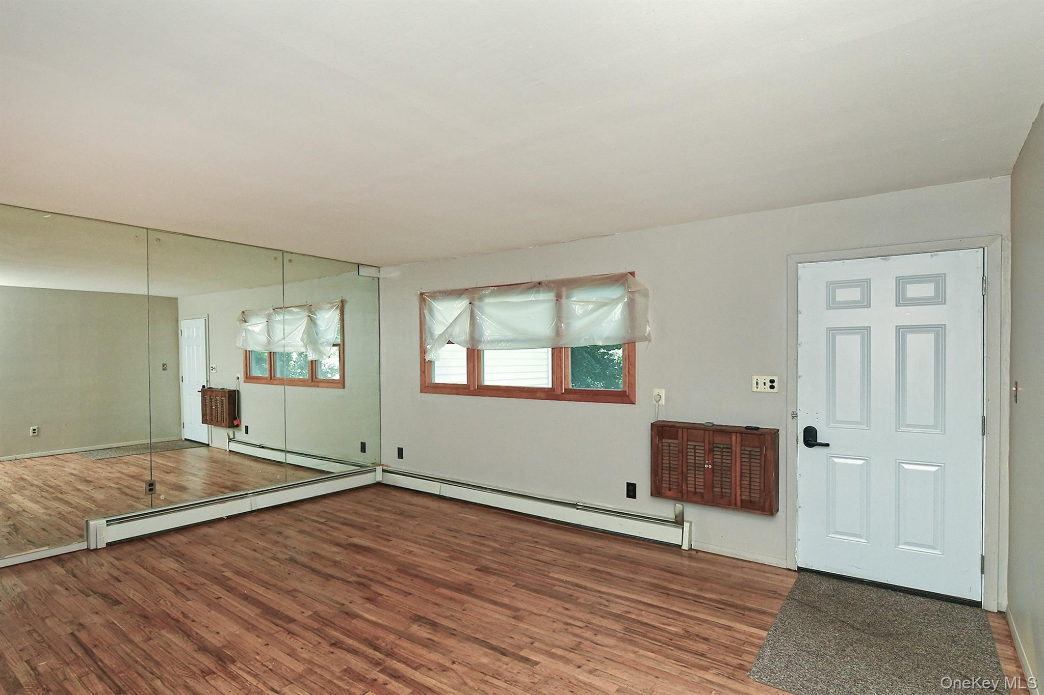 195 Mohawk Street Property Photo 4