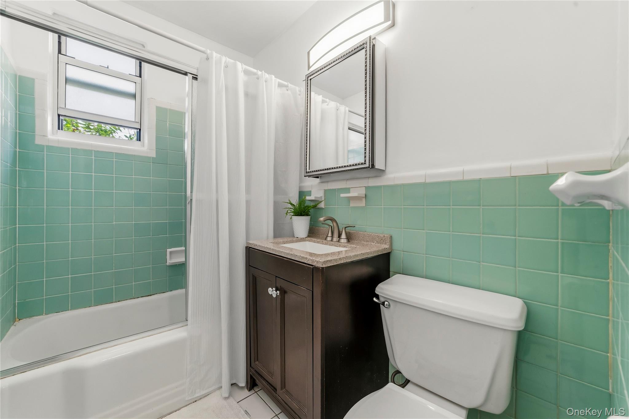 9 Bryant Crescent 1g Property Photo 16