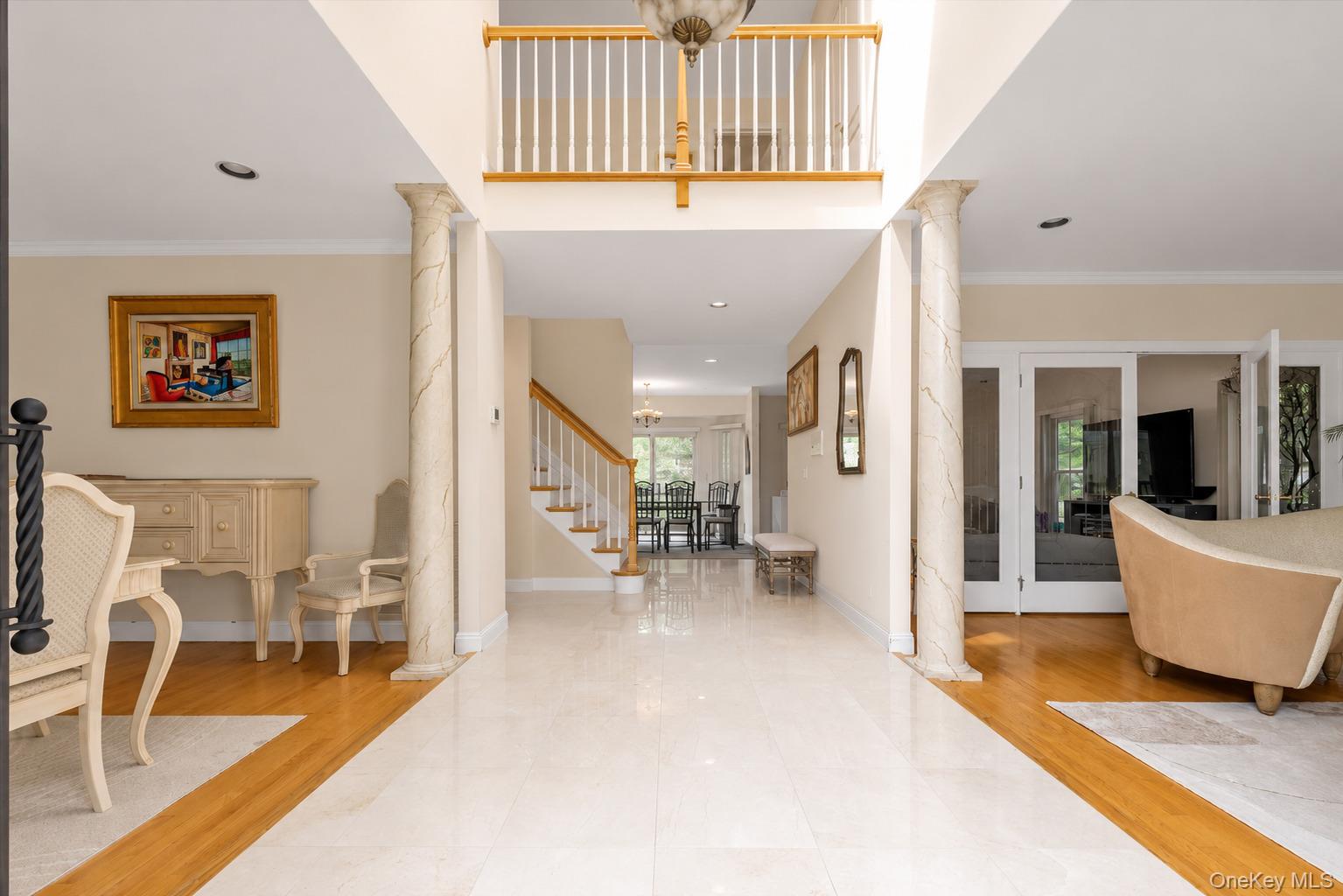 93 Oxford Boulevard Property Photo 3