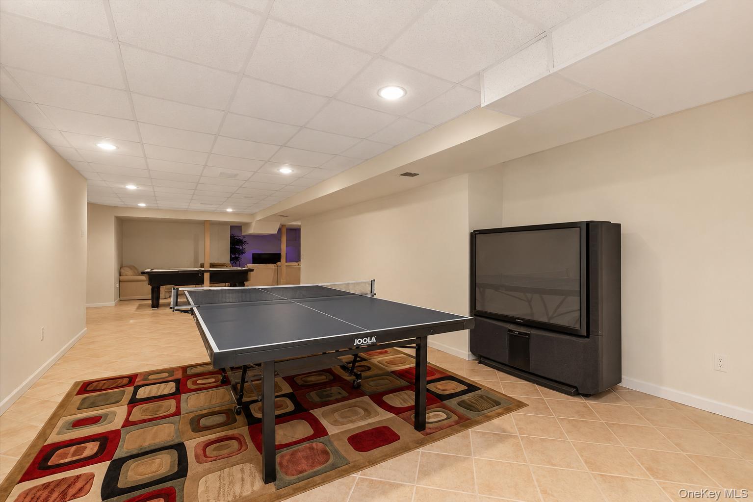 93 Oxford Boulevard Property Photo 27