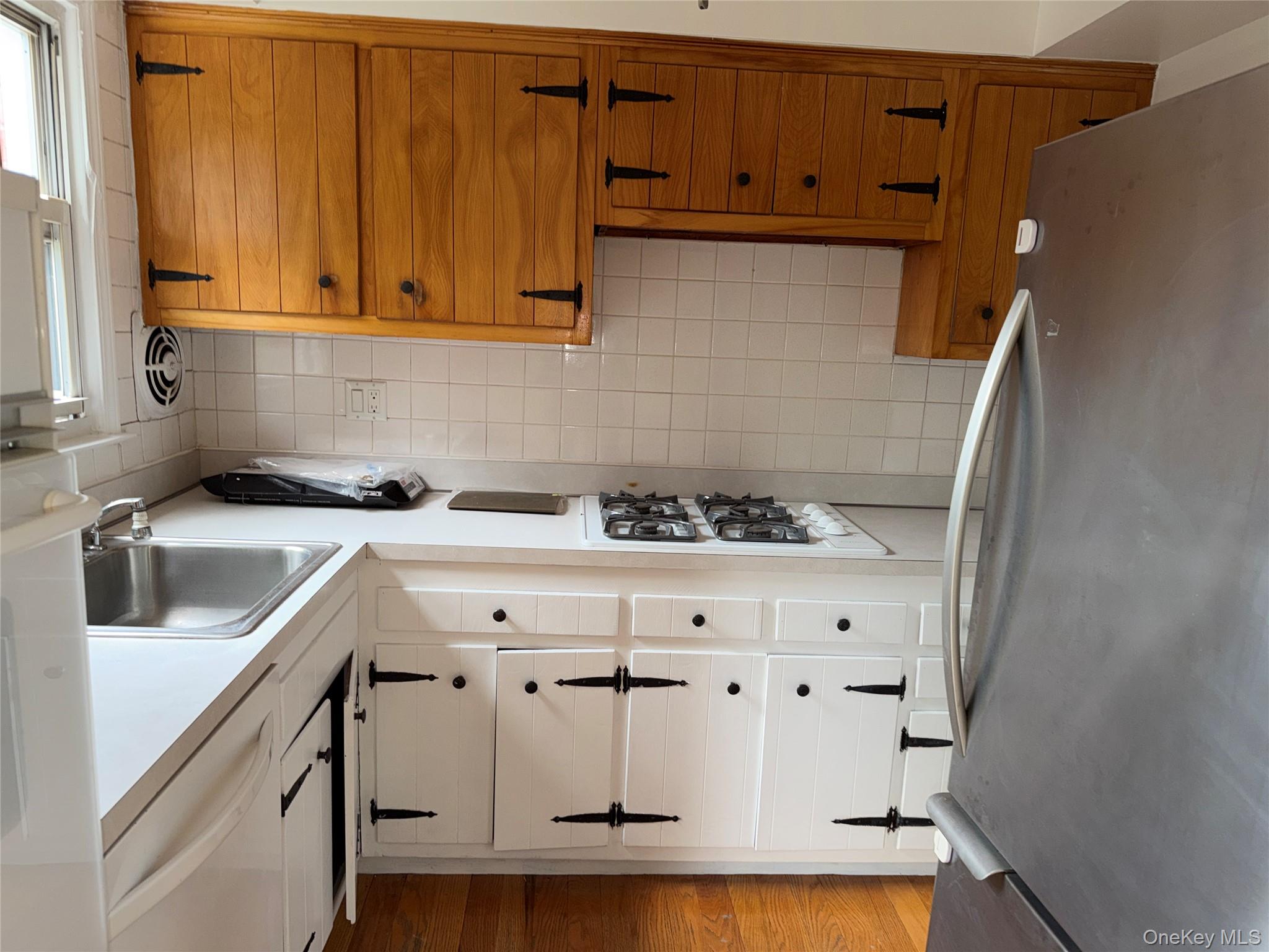 27 Bon Aire Circle 8301 Property Photo 6