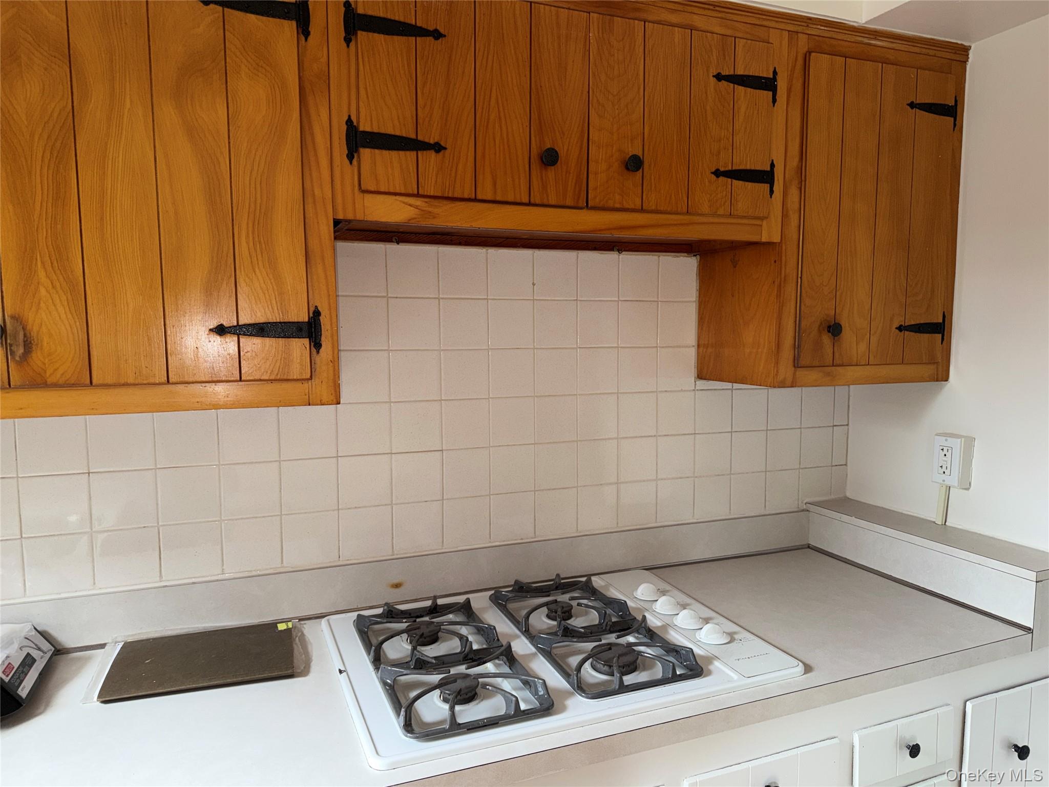 27 Bon Aire Circle 8301 Property Photo 7