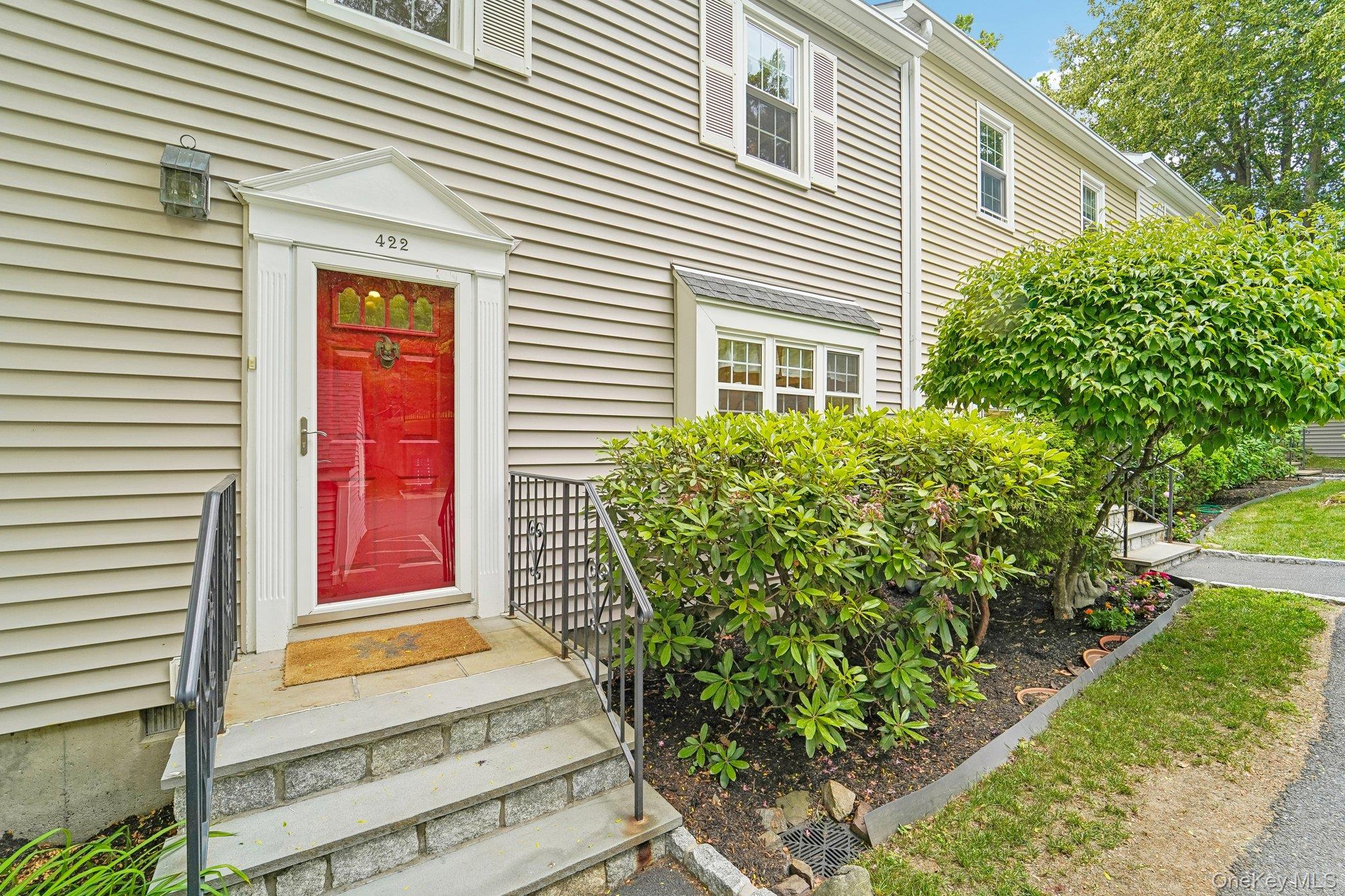 422 Carrollwood Drive Property Photo 1
