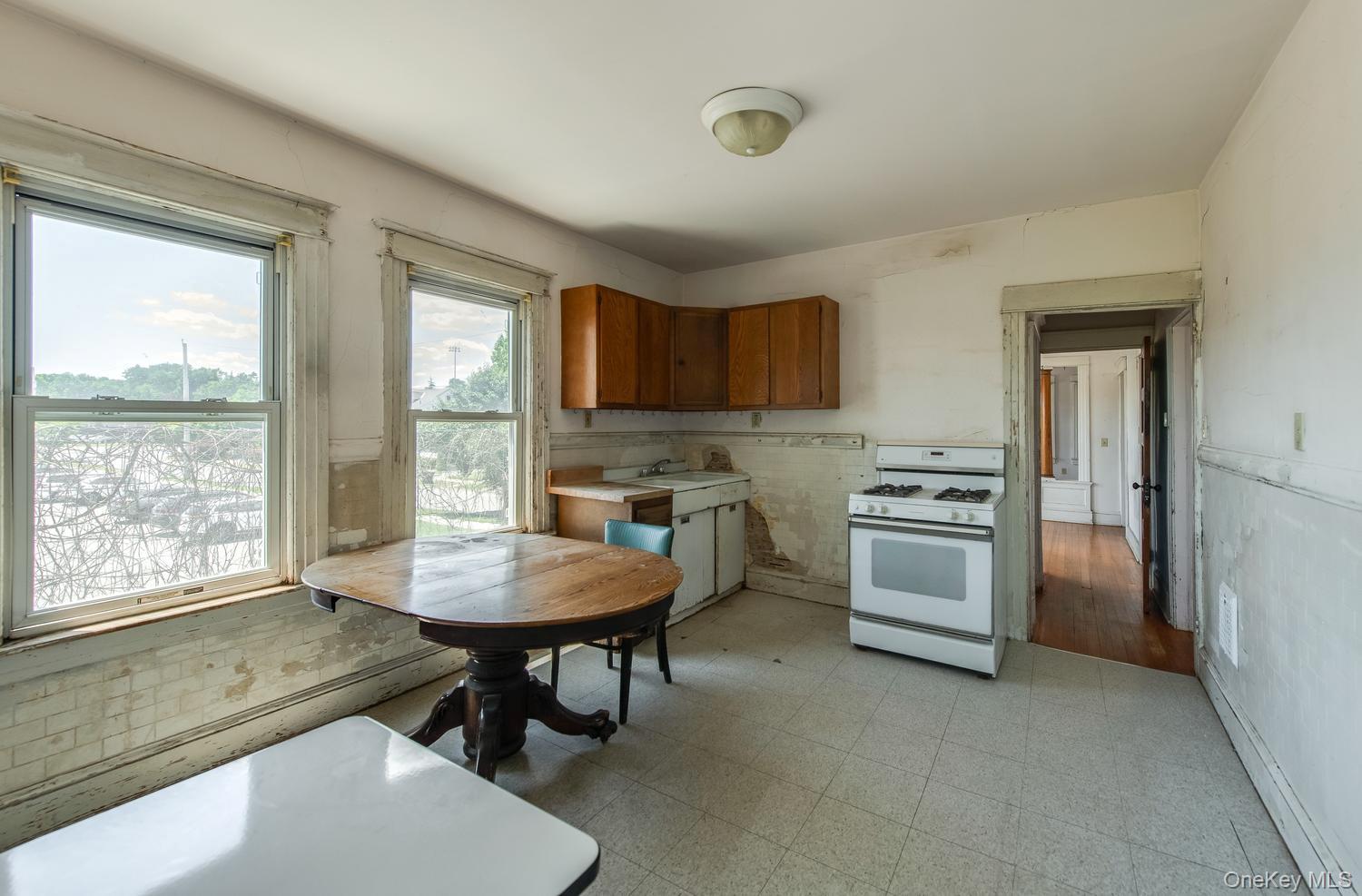 38 May Street Property Photo 40