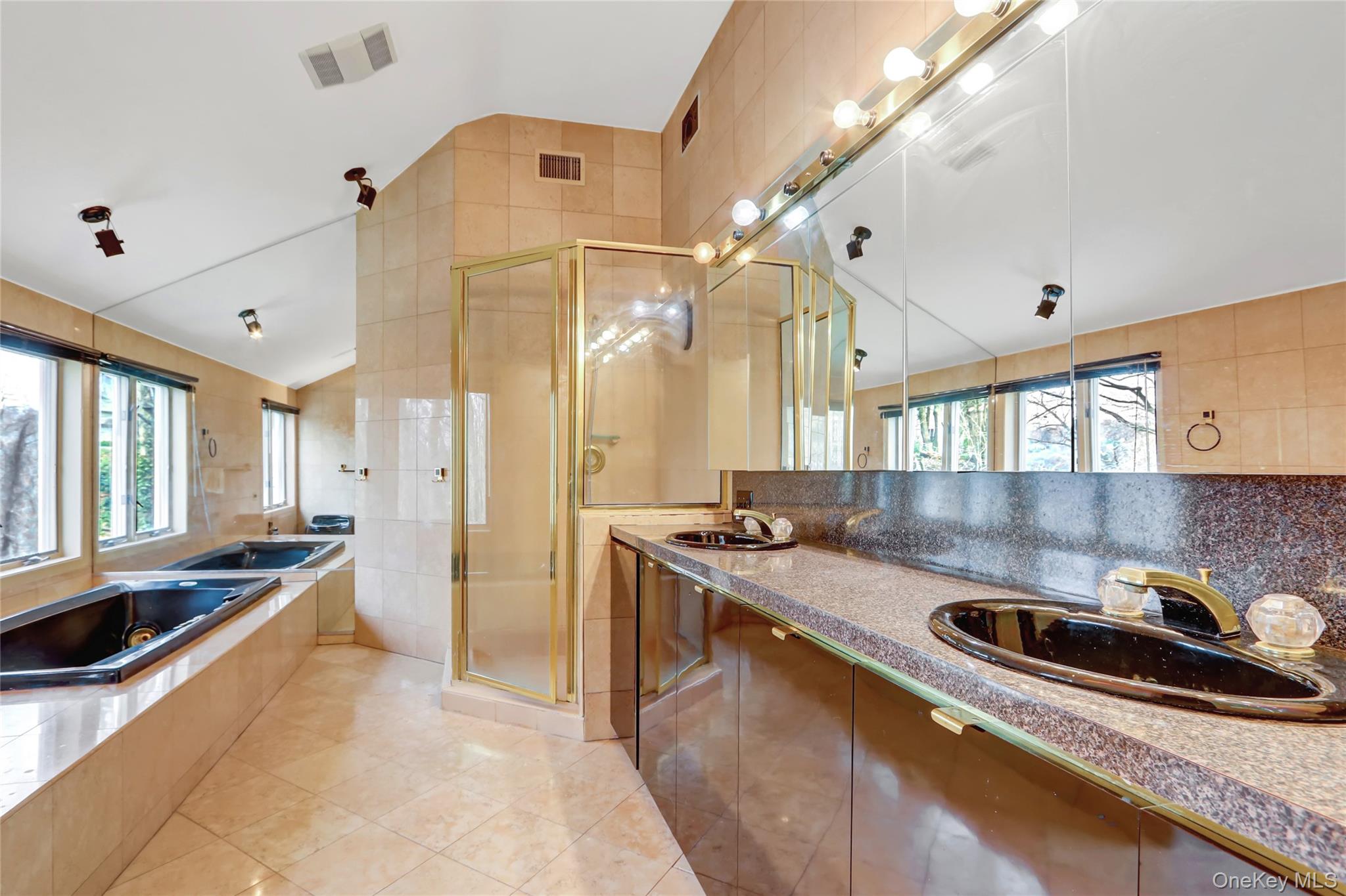 4 Verity Lane Property Photo 12